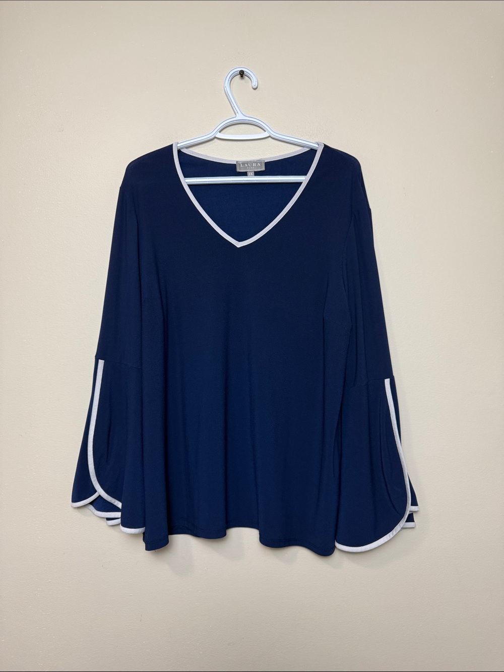 Paura plus Navy V-Neck Bell Sleeve Top with White Trim Accents size 1X